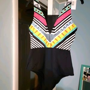 Size 1X whole piece swimming suit from Yandy